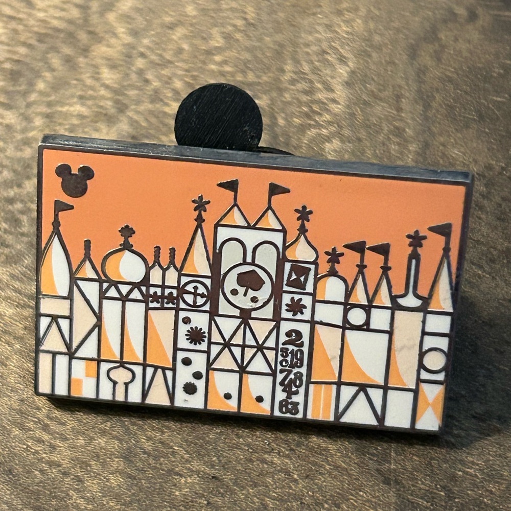 DISNEY Collectible:Hidden Mickey Pin/Mickey Collectibles/3/6 limited edition